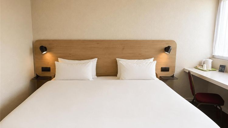 Hotel Campanile Evry Est Room