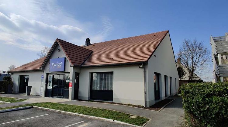 Campanile Fontenay-Tresigny Exterior