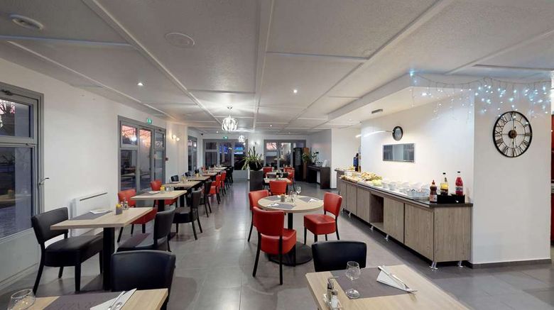 <b>Campanile Fontenay-Tresigny Restaurant</b>. Images powered by <a href="https://iceportal.shijigroup.com/" title="IcePortal" target="_blank">IcePortal</a>.