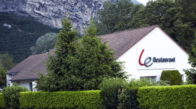 <b>Campanile Grenoble North Exterior</b>. Images powered by <a href="https://iceportal.shijigroup.com/" title="IcePortal" target="_blank">IcePortal</a>.