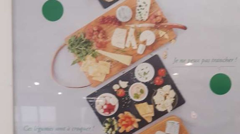 <b>Campanile Grenoble North Restaurant</b>. Images powered by <a href="https://iceportal.shijigroup.com/" title="IcePortal" target="_blank">IcePortal</a>.