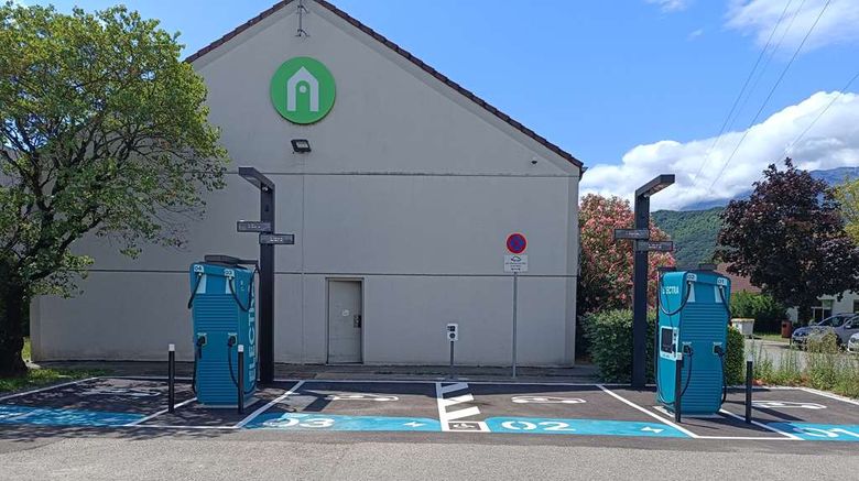 <b>Hotel Campanile Grenoble Sud Exterior</b>. Images powered by <a href="https://iceportal.shijigroup.com/" title="IcePortal" target="_blank">IcePortal</a>.
