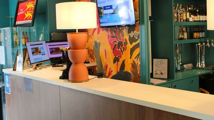 Hotel Kyriad La Riviere Saint-Sauveur Lobby