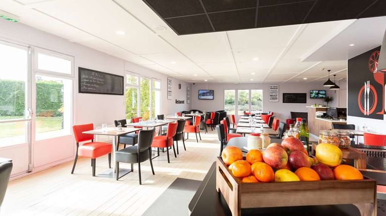 <b>Hotel Kyriad Issoudun Restaurant</b>. Images powered by <a href="https://iceportal.shijigroup.com/" title="IcePortal" target="_blank">IcePortal</a>.