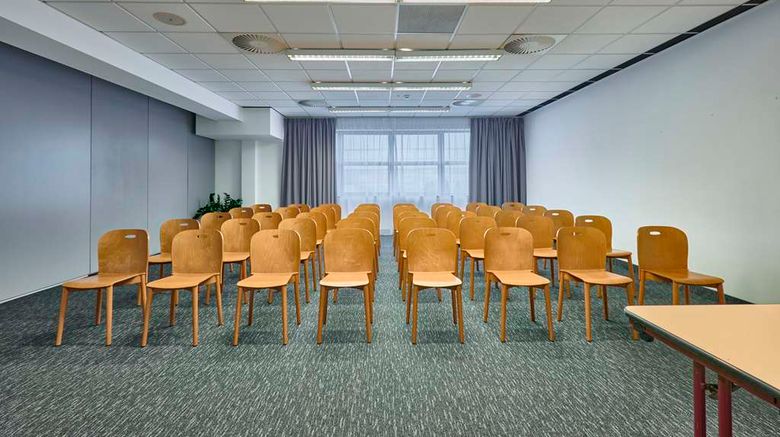 <b>Campanile Hotel Katowice Meeting</b>. Images powered by <a href="https://iceportal.shijigroup.com/" title="IcePortal" target="_blank">IcePortal</a>.