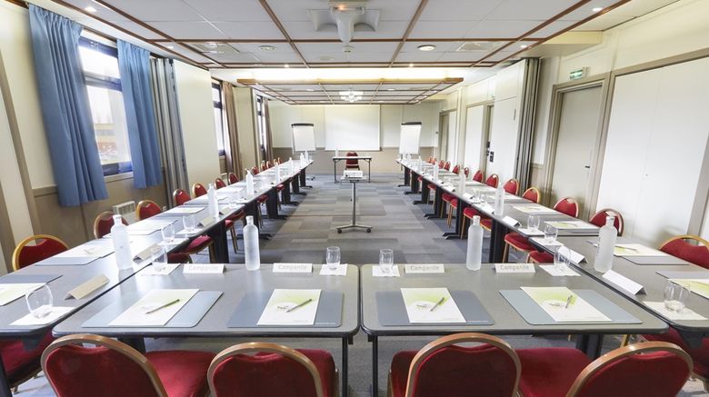 <b>Hotel Campanile Le Blanc Mesnil Meeting</b>. Images powered by <a href="https://iceportal.shijigroup.com/" title="IcePortal" target="_blank">IcePortal</a>.