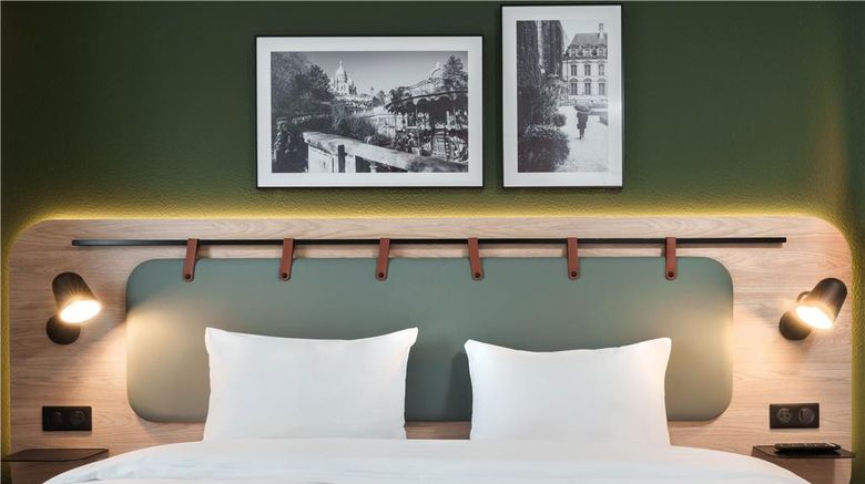 <b>Hotel Campanile Le Blanc Mesnil Room</b>. Images powered by <a href="https://iceportal.shijigroup.com/" title="IcePortal" target="_blank">IcePortal</a>.