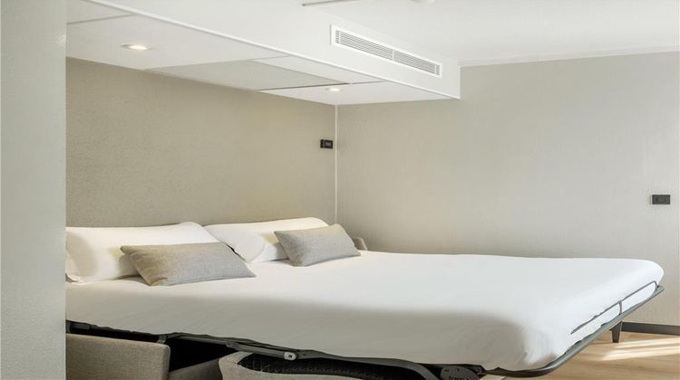 Hotel Campanile Le Blanc Mesnil Room