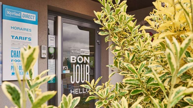 <b>Campanile Le Bourget- Gonesse Exterior</b>. Images powered by <a href="https://iceportal.shijigroup.com/" title="IcePortal" target="_blank">IcePortal</a>.