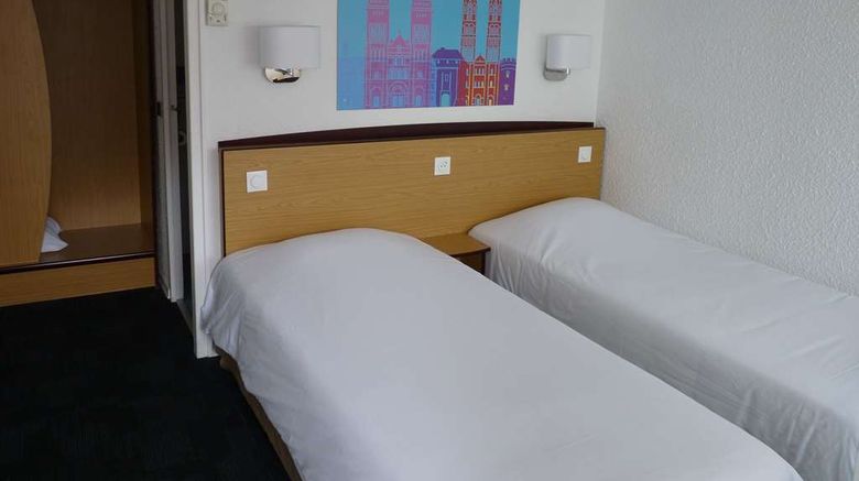 <b>Campanile Le Havre Room</b>. Images powered by <a href="https://iceportal.shijigroup.com/" title="IcePortal" target="_blank">IcePortal</a>.