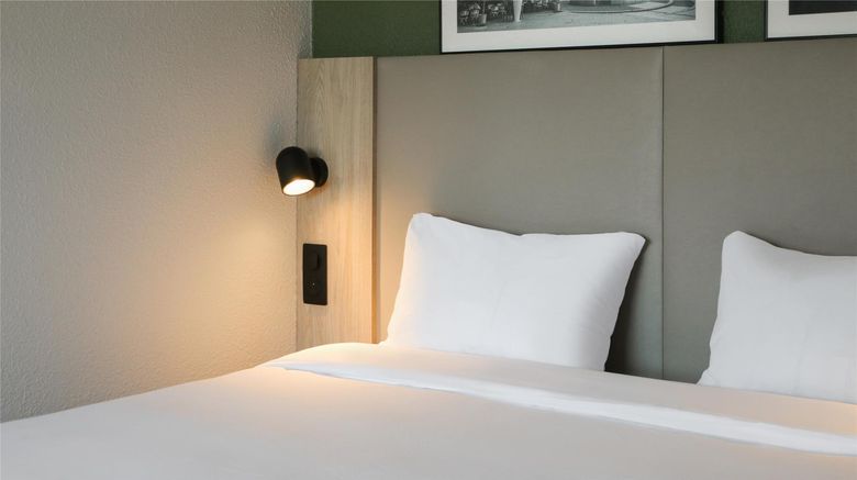 <b>Campanile le Havre North Room</b>. Images powered by <a href="https://iceportal.shijigroup.com/" title="IcePortal" target="_blank">IcePortal</a>.