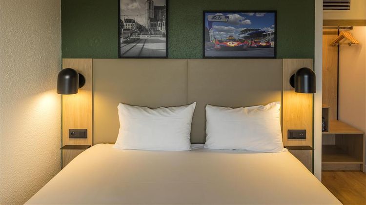 Campanile Le Mans Centre Room