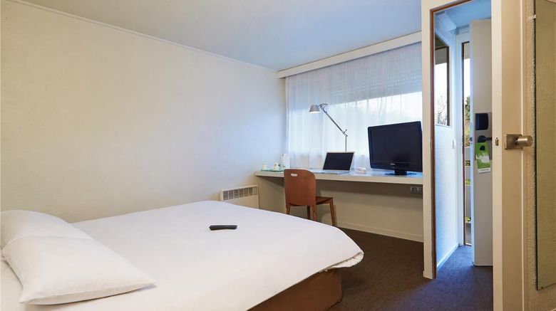 <b>Campanile Hotel Room</b>. Images powered by <a href="https://iceportal.shijigroup.com/" title="IcePortal" target="_blank">IcePortal</a>.