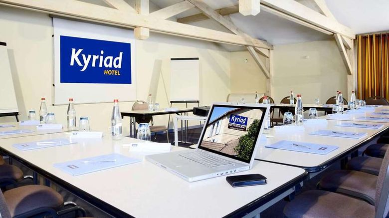 <b>Hotel Campanile Lille Est Meeting</b>. Images powered by <a href="https://iceportal.shijigroup.com/" title="IcePortal" target="_blank">IcePortal</a>.