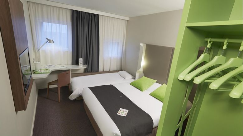 <b>Campanile Lille Euralille Room</b>. Images powered by <a href="https://iceportal.shijigroup.com/" title="IcePortal" target="_blank">IcePortal</a>.