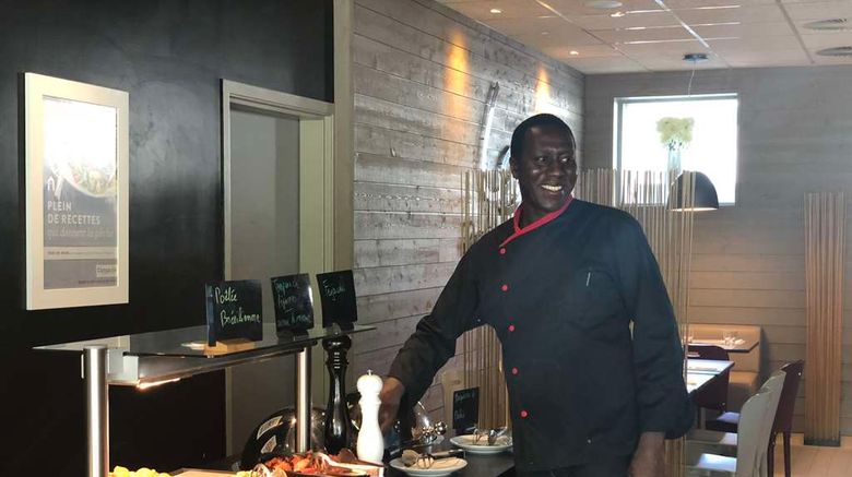 <b>Campanile Lille Euralille Restaurant</b>. Images powered by <a href="https://iceportal.shijigroup.com/" title="IcePortal" target="_blank">IcePortal</a>.