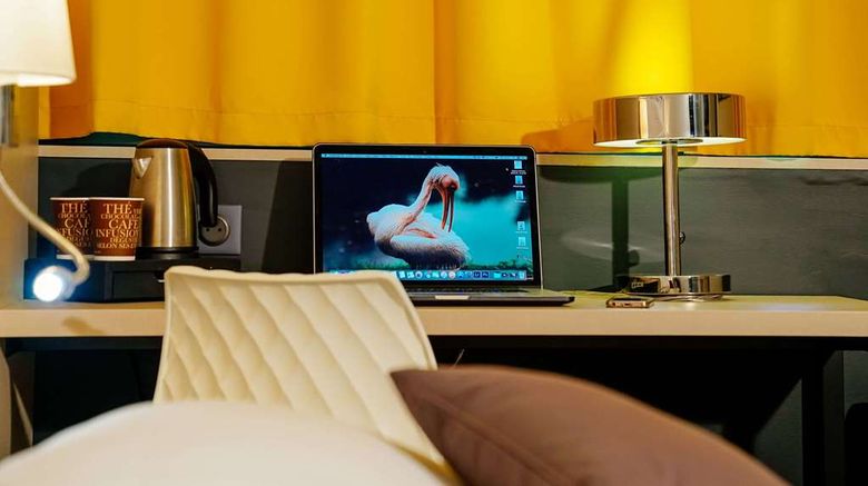<b>Campanile Hotel Lille North Suite</b>. Images powered by <a href="https://iceportal.shijigroup.com/" title="IcePortal" target="_blank">IcePortal</a>.