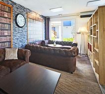 Hotel Kyriad Lisieux Lobby