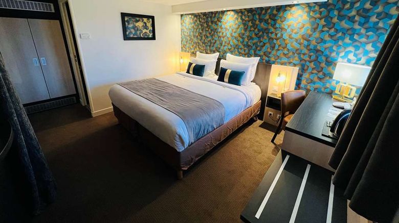 <b>Hotel Kyriad Lisieux Suite</b>. Images powered by <a href="https://iceportal.shijigroup.com/" title="IcePortal" target="_blank">IcePortal</a>.