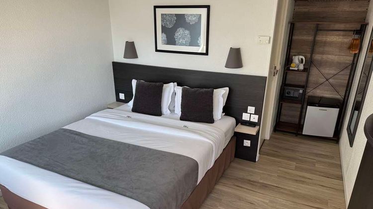 Hotel Kyriad Lisieux Room