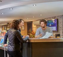 Campanile Berges - Du Rhone Lobby