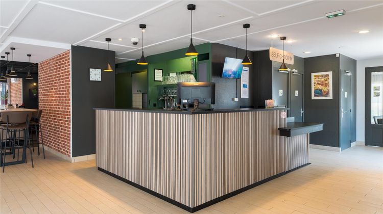 Campanile Lyon East Lobby