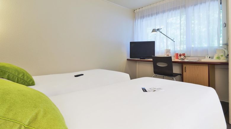 <b>Campanile Lyon-Ecully Room</b>. Images powered by <a href="https://iceportal.shijigroup.com/" title="IcePortal" target="_blank">IcePortal</a>.
