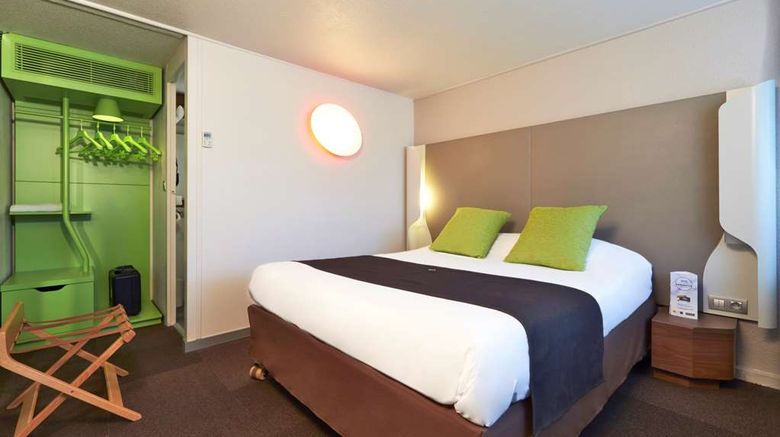 <b>Campanile Hotel Lyon South Room</b>. Images powered by <a href="https://iceportal.shijigroup.com/" title="IcePortal" target="_blank">IcePortal</a>.