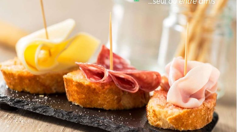 <b>Campanile Marmande Restaurant</b>. Images powered by <a href="https://iceportal.shijigroup.com/" title="IcePortal" target="_blank">IcePortal</a>.
