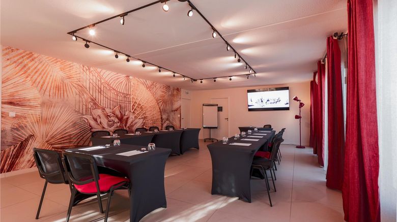 <b>Campanile Marseille Vitrolles Anjoly Meeting</b>. Images powered by <a href="https://iceportal.shijigroup.com/" title="IcePortal" target="_blank">IcePortal</a>.