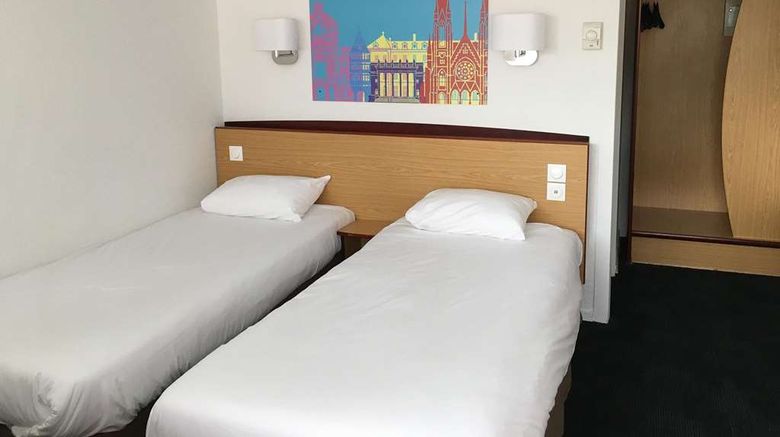 <b>Hotel Campanile Marseille East Room</b>. Images powered by <a href="https://iceportal.shijigroup.com/" title="IcePortal" target="_blank">IcePortal</a>.