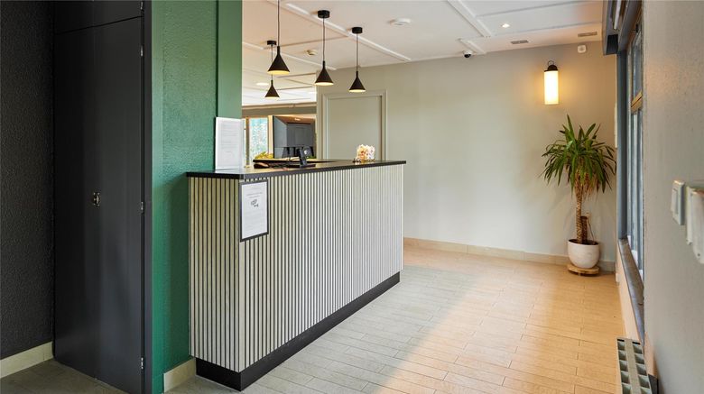 <b>Campanile Martigues West Lobby</b>. Images powered by <a href="https://iceportal.shijigroup.com/" title="IcePortal" target="_blank">IcePortal</a>.