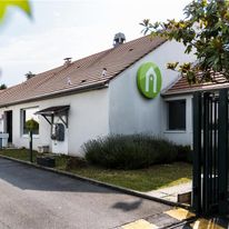 Campanile Montesson