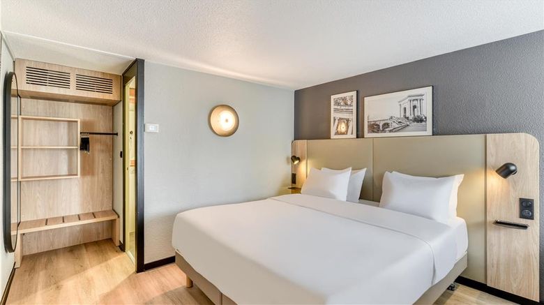 <b>Hotel Campanile EST - Le Millenaire Room</b>. Images powered by <a href="https://iceportal.shijigroup.com/" title="IcePortal" target="_blank">IcePortal</a>.