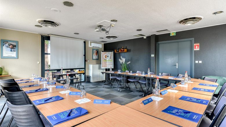 <b>Hotel Campanile EST - Le Millenaire Meeting</b>. Images powered by <a href="https://iceportal.shijigroup.com/" title="IcePortal" target="_blank">IcePortal</a>.