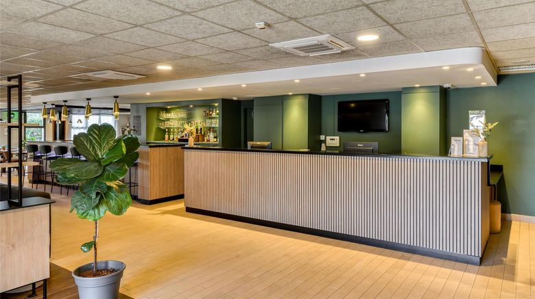 <b>Hotel Campanile EST - Le Millenaire Lobby</b>. Images powered by <a href="https://iceportal.shijigroup.com/" title="IcePortal" target="_blank">IcePortal</a>.