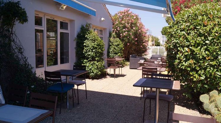 Hotel Kyriad Direct St Jean De Vedas Exterior