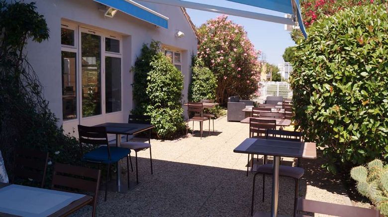 <b>Hotel Kyriad Direct St Jean De Vedas Exterior</b>. Images powered by <a href="https://iceportal.shijigroup.com/" title="IcePortal" target="_blank">IcePortal</a>.