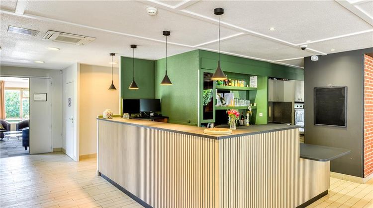 Hotel Campanile Nature Lobby