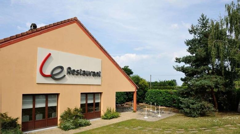<b>Campanile Moulins/Avermes Exterior</b>. Images powered by <a href="https://iceportal.shijigroup.com/" title="IcePortal" target="_blank">IcePortal</a>.
