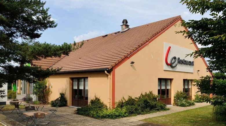 <b>Campanile Moulins/Avermes Exterior</b>. Images powered by <a href="https://iceportal.shijigroup.com/" title="IcePortal" target="_blank">IcePortal</a>.