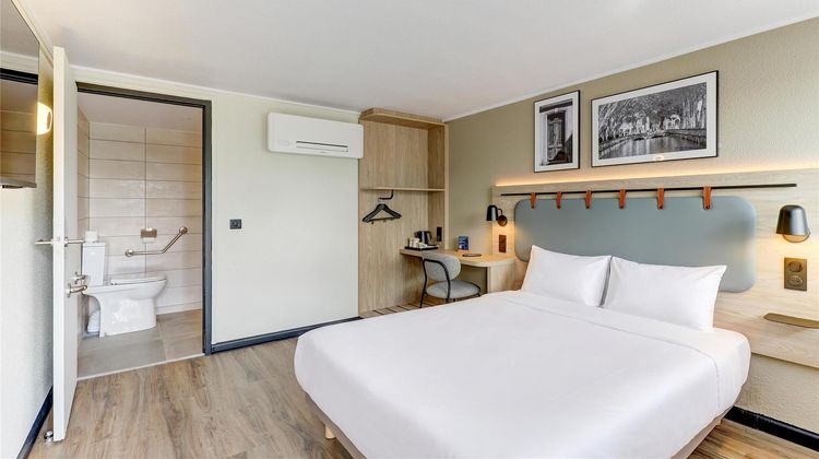 Campanile Moulins/Avermes Room