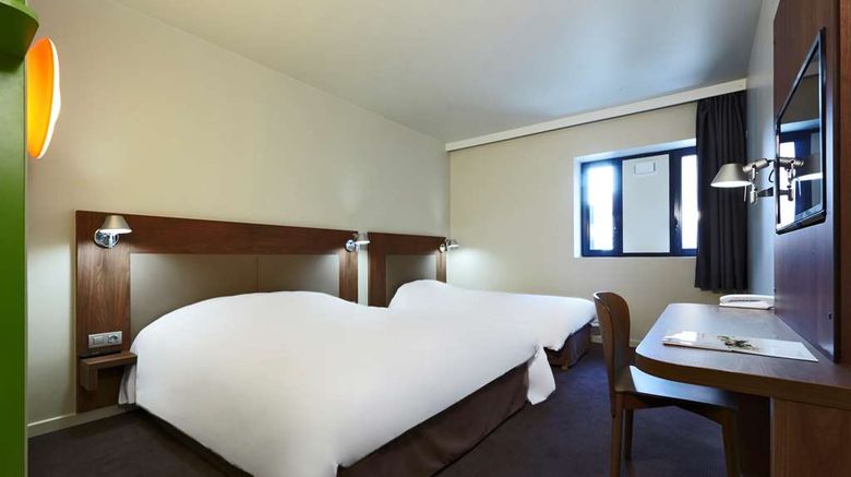 <b>Campanile Nancy Centre Gare Room</b>. Images powered by <a href="https://iceportal.shijigroup.com/" title="IcePortal" target="_blank">IcePortal</a>.