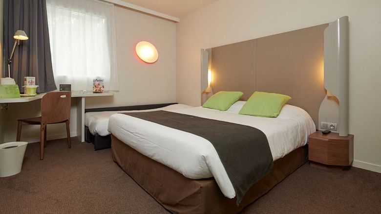 <b>Campanile Nantes Centre - Saint-Jacques Room</b>. Images powered by <a href="https://iceportal.shijigroup.com/" title="IcePortal" target="_blank">IcePortal</a>.