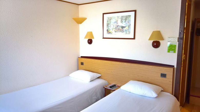 <b>Campanile Hotel Room</b>. Images powered by <a href="https://iceportal.shijigroup.com/" title="IcePortal" target="_blank">IcePortal</a>.