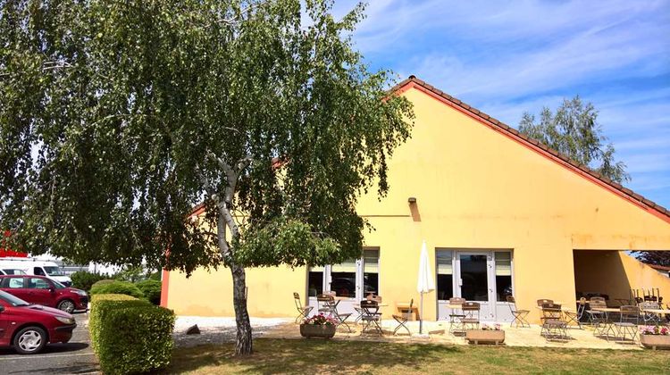 Campanile Hotel Exterior