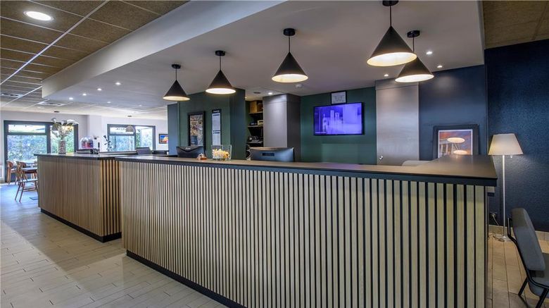<b>Campanile Nimes Center Lobby</b>. Images powered by <a href="https://iceportal.shijigroup.com/" title="IcePortal" target="_blank">IcePortal</a>.