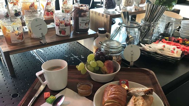 <b>Campanile Nogent-sur-Marne Restaurant</b>. Images powered by <a href="https://iceportal.shijigroup.com/" title="IcePortal" target="_blank">IcePortal</a>.