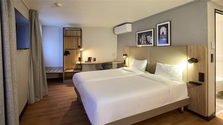 Campanile Nogent-sur-Marne Room