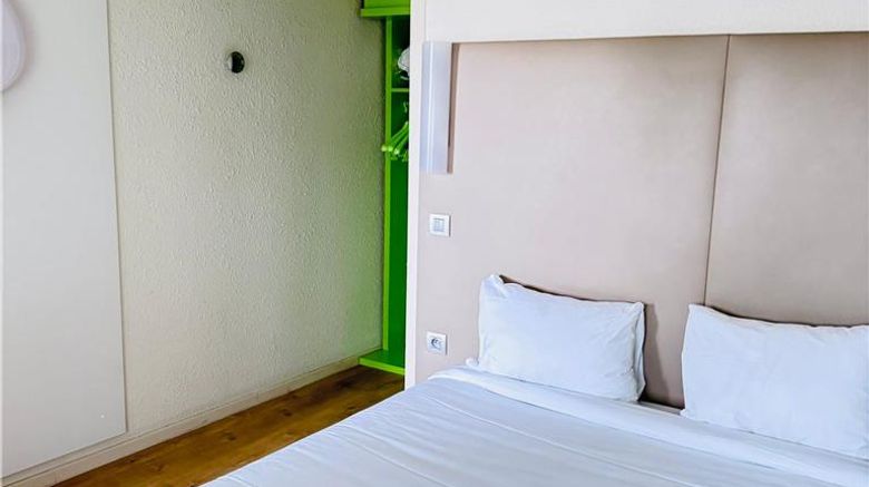 <b>Campanile Orleans West Room</b>. Images powered by <a href="https://iceportal.shijigroup.com/" title="IcePortal" target="_blank">IcePortal</a>.